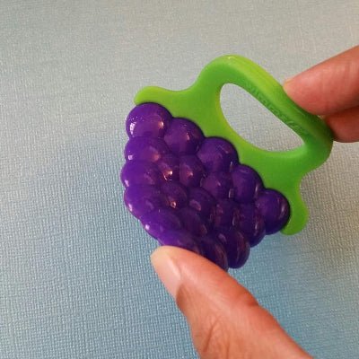 Anneau de Dentition - TeetherFruit™ - Raisin - Espace Bébé Maman